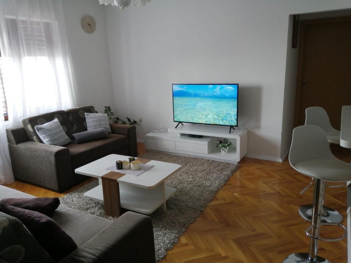 Apartment Adriana Макарска Экстерьер фото